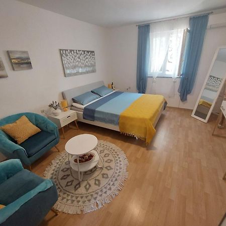 Apartmani Anica Risika Kültér fotó