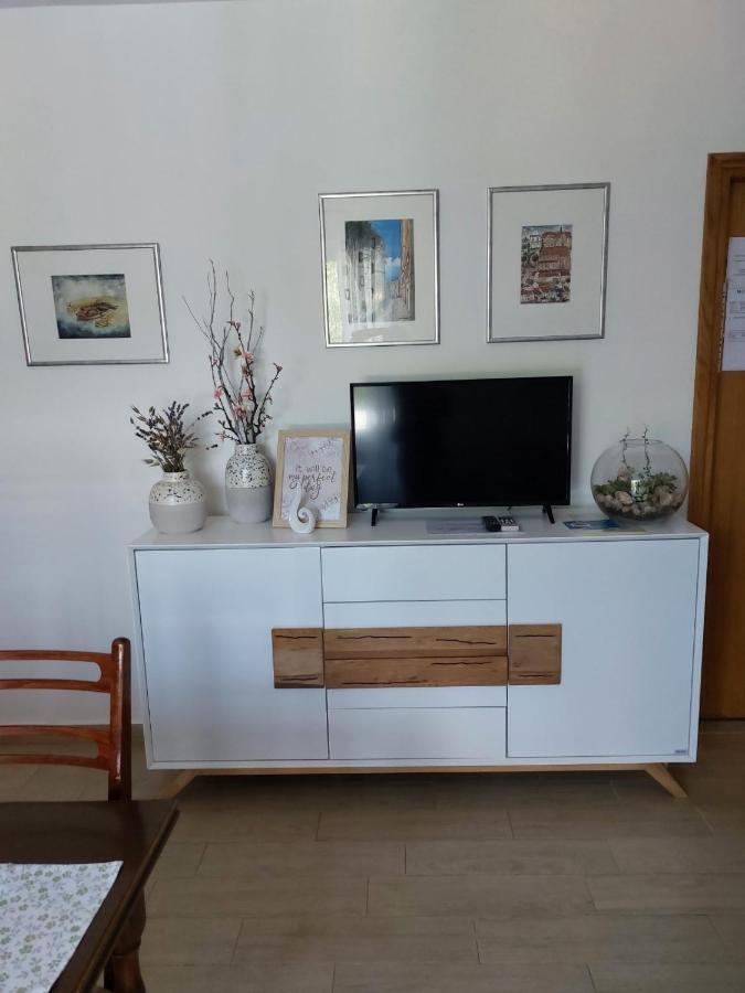 Apartmani Anica Risika Kültér fotó