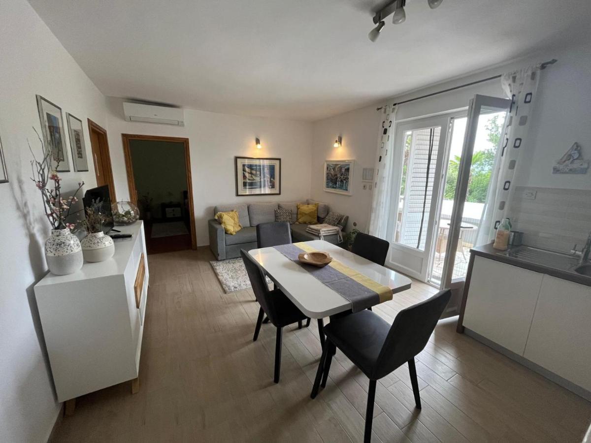 Apartmani Anica Risika Kültér fotó