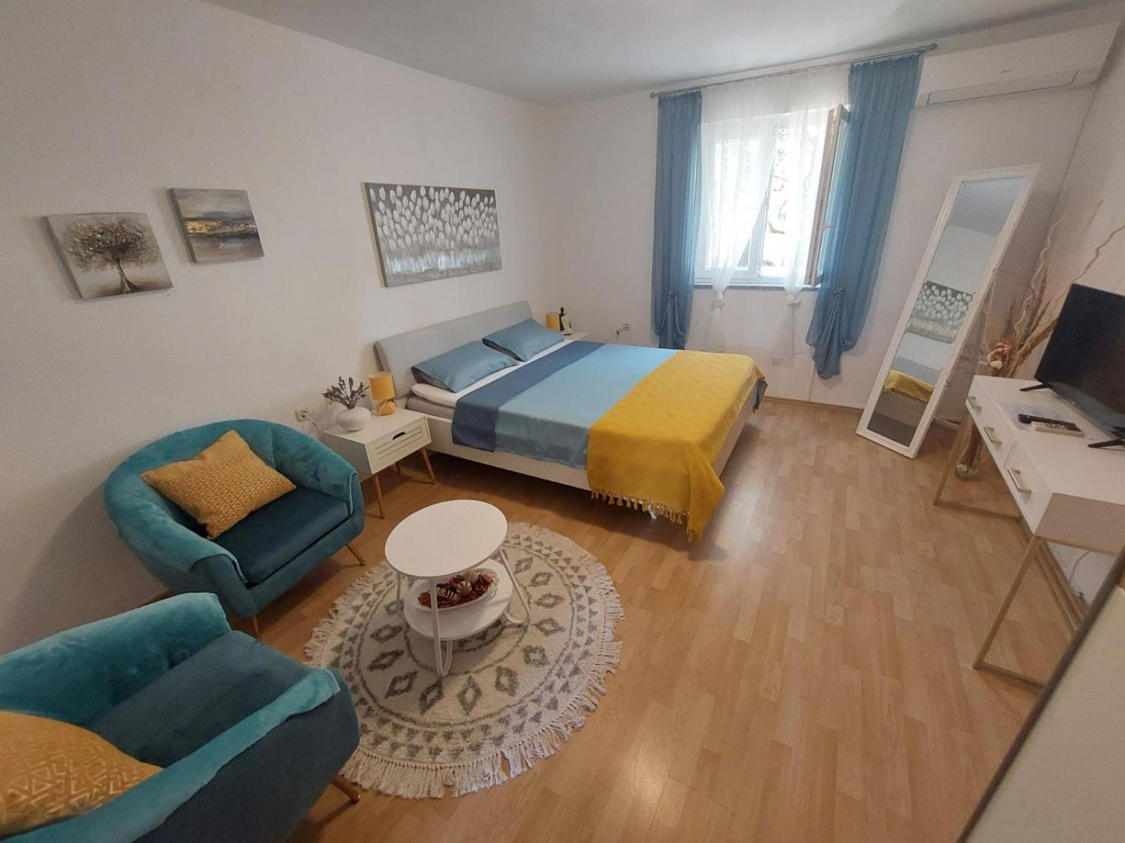Apartmani Anica Risika Kültér fotó