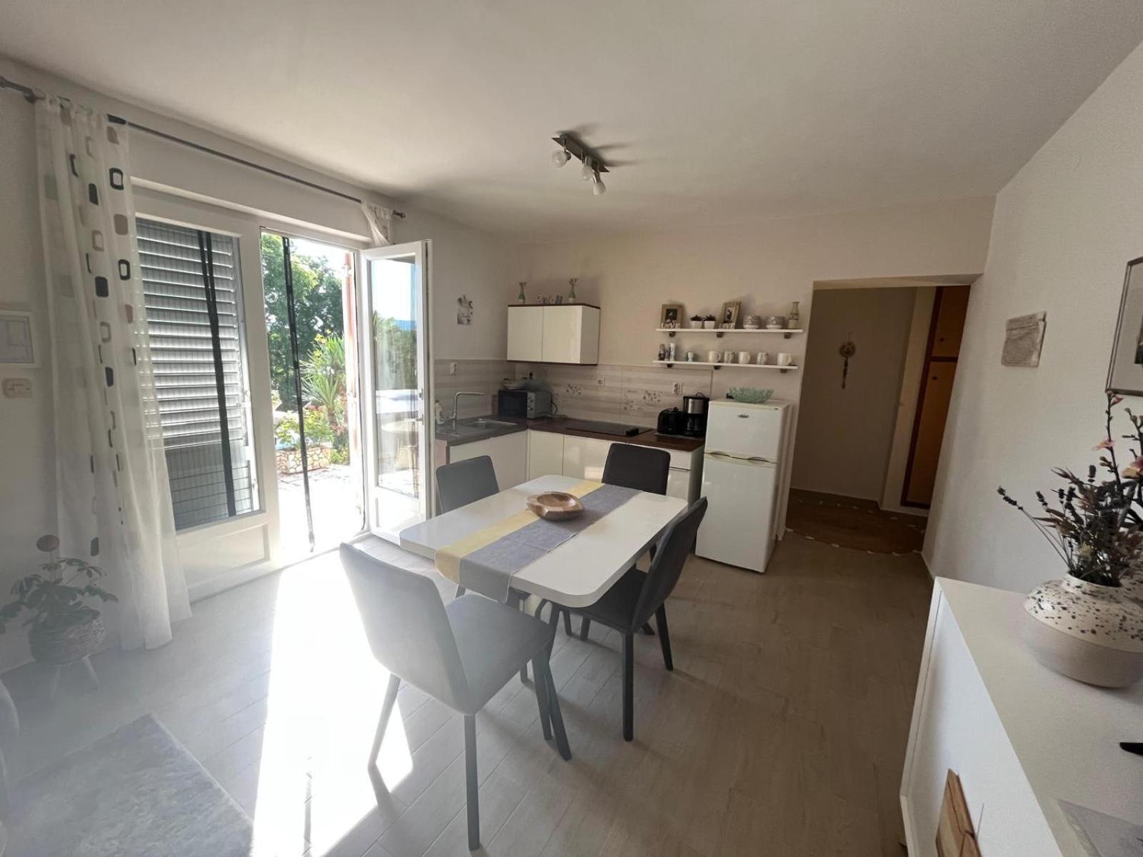 Apartmani Anica Risika Kültér fotó