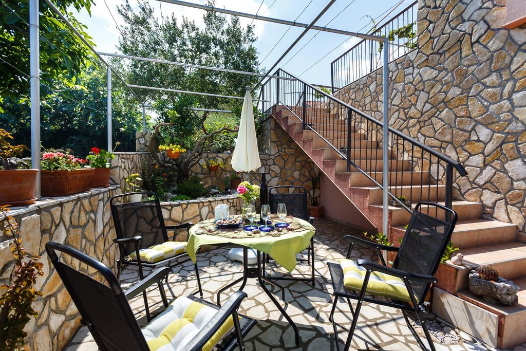 Apartmani Anica Risika Kültér fotó