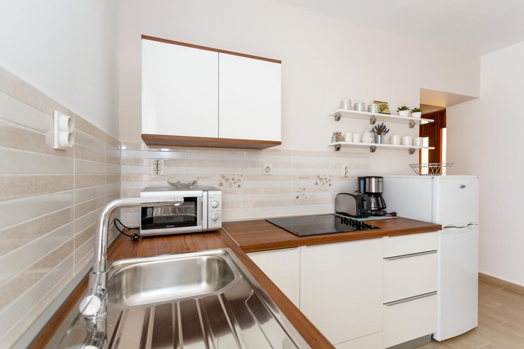 Apartmani Anica Risika Kültér fotó